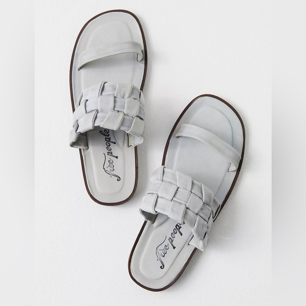 Free People Light Gray Woven Toe-Loop Slide Sandals